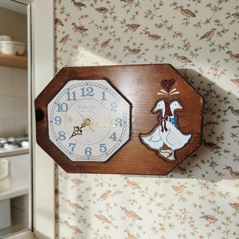 Vintage Ingraham Quartz Wood Wall Clock Geese Country Folk Art Farmhouse Working